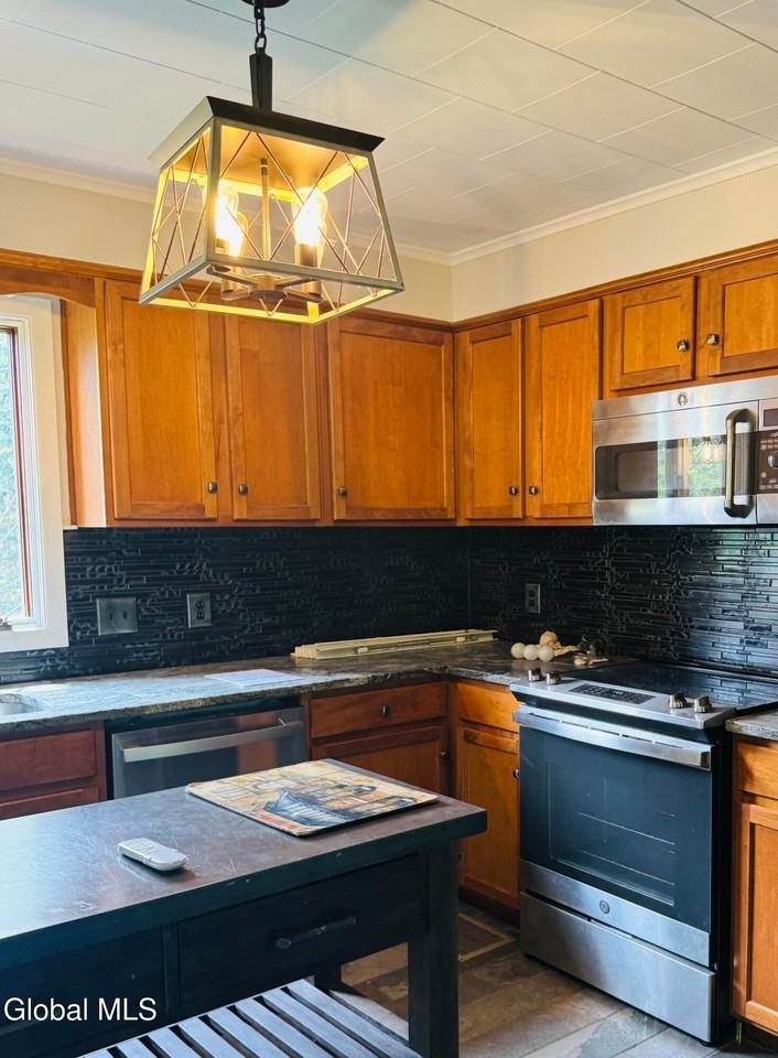 5 Hemlock Cir - Photo 7 of 14