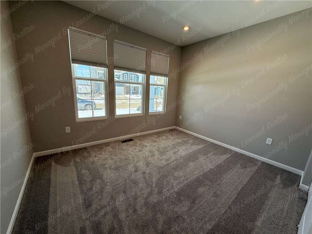 141 Kenneth Hamilton Way - Photo 5 of 44