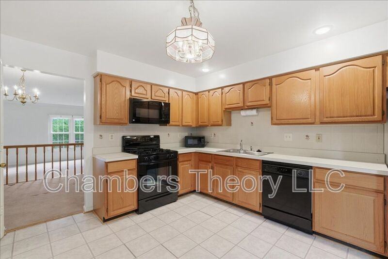 12328 Quiet Hollow Ct - Photo 3 of 36