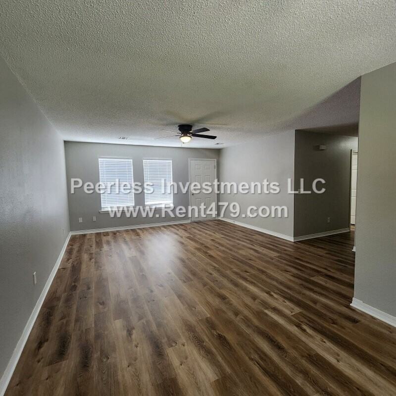 512 4th Ave Sw - Photo 4 of 20