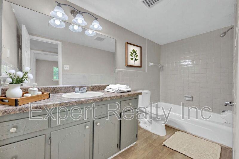 3221 Avenue S #S - Photo 4 of 30