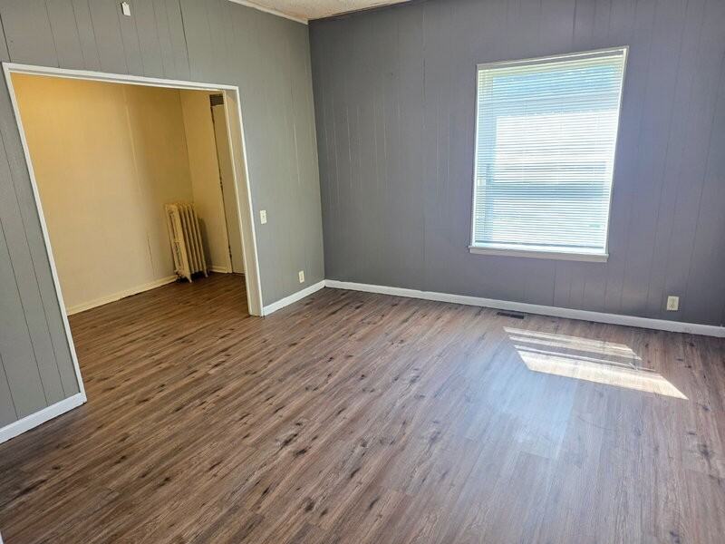 1301 E 12th St #2 - Photo 5 of 17