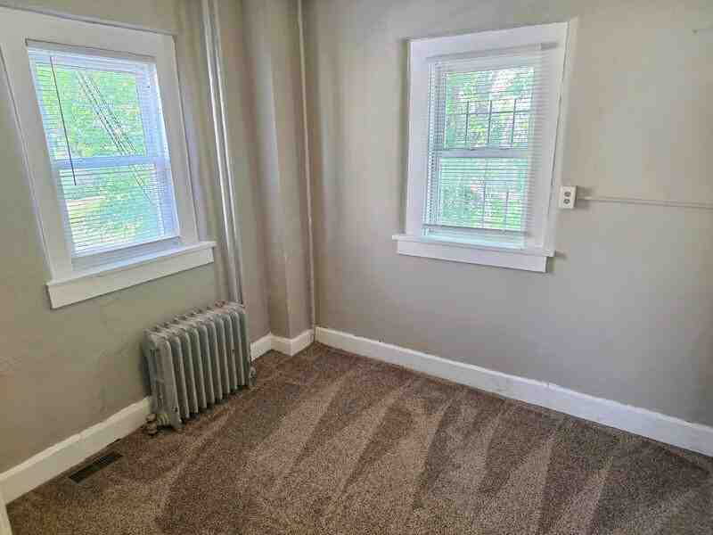 1301 E 12th St #2 - Photo 7 of 15