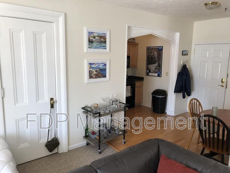 660 East Ave #206 - Photo 2 of 11