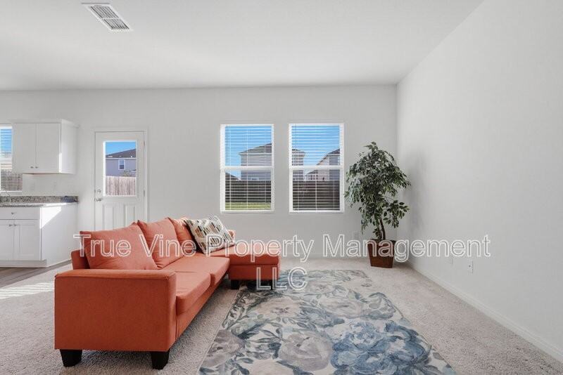 14523 Bonito Loop - Photo 7 of 30