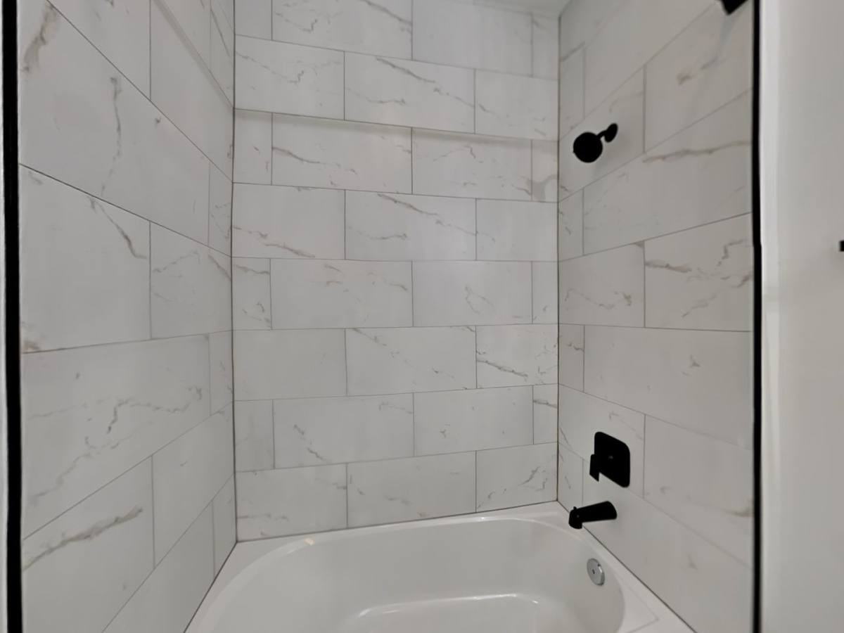4214 Santa Barbara Blvd - Photo 3 of 10