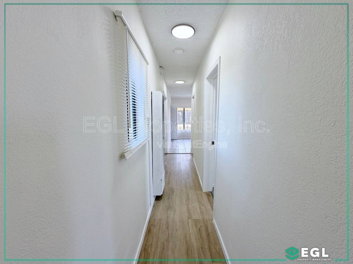 2822 12th Ave - Photo 3 of 10
