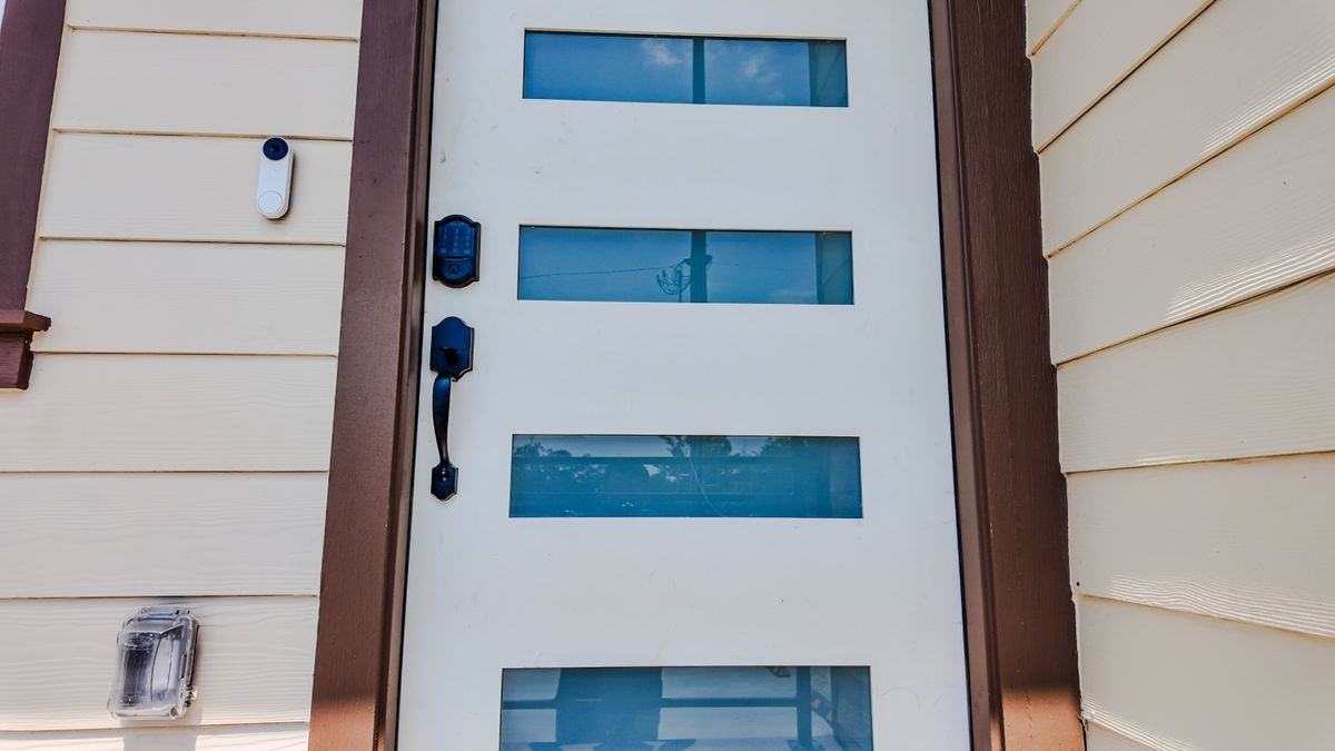 823 North Loop ##A - Photo 2 of 50
