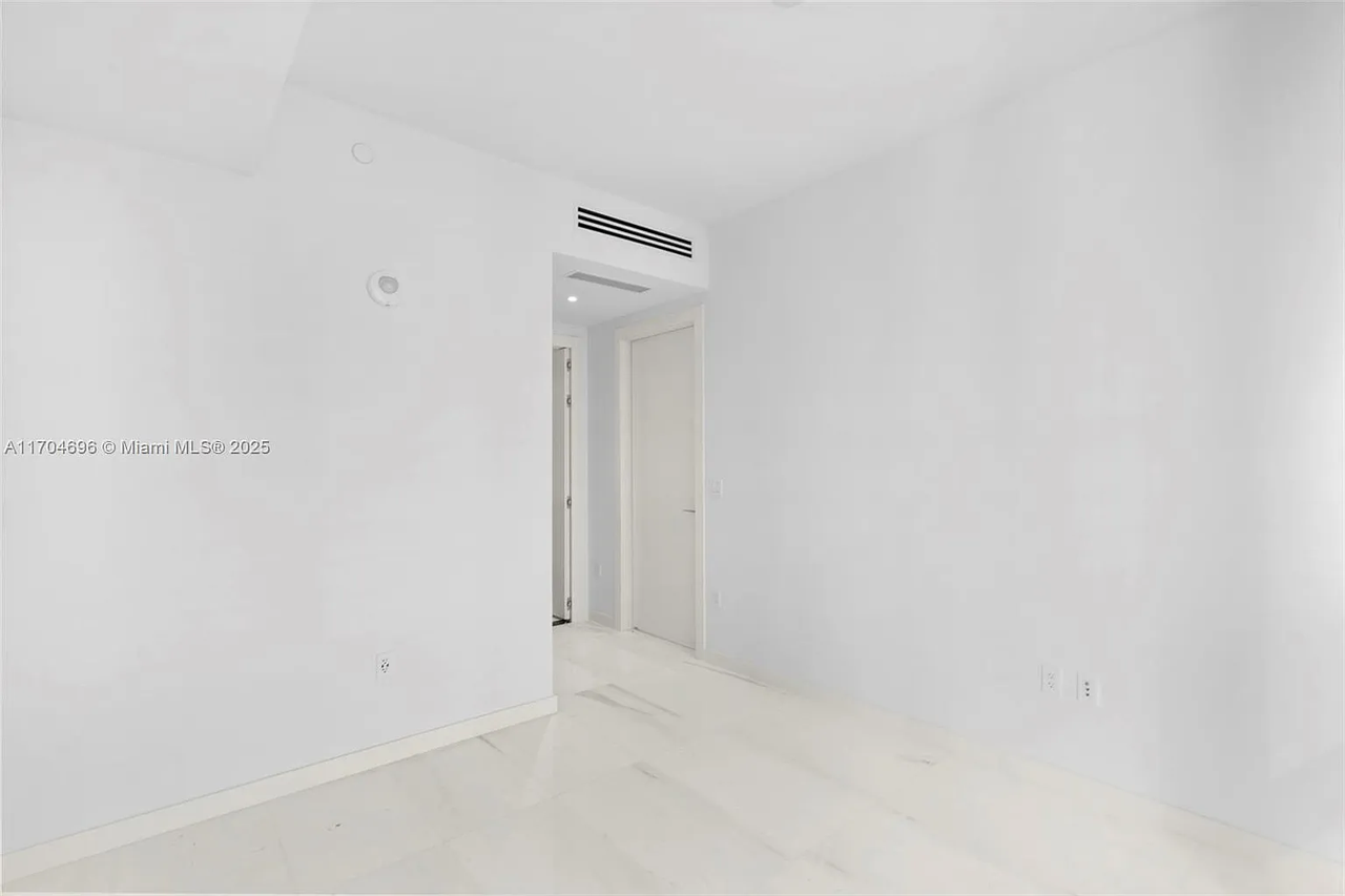 300 Biscayne Boulevard Way #3708 - Photo 7 of 24