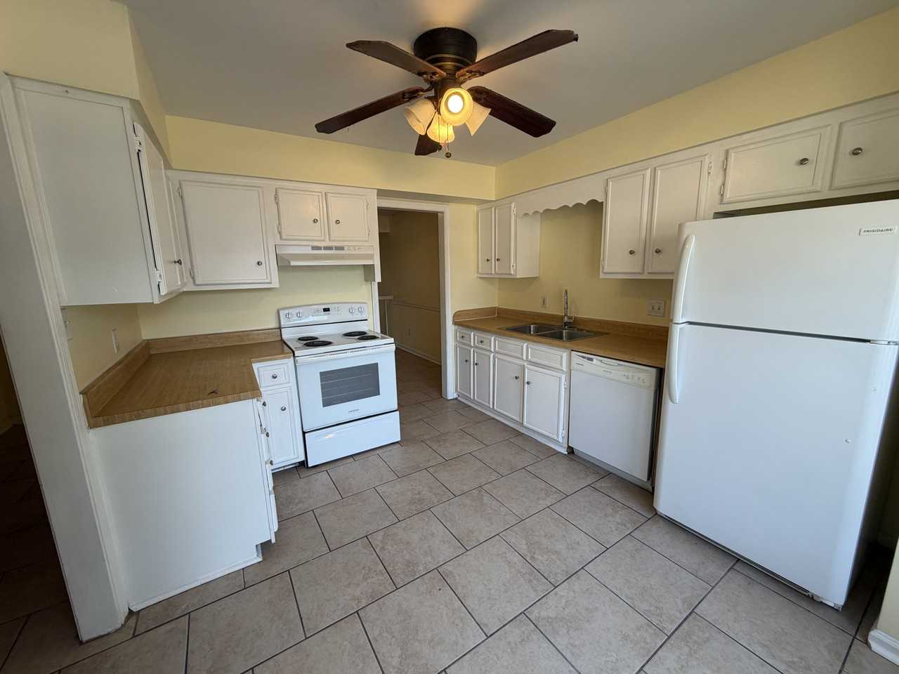 4223 Morgate Ln - Photo 6 of 50