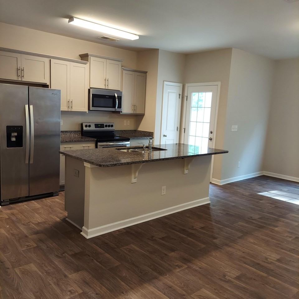6050 Guildford Hill Ln - Photo 6 of 21