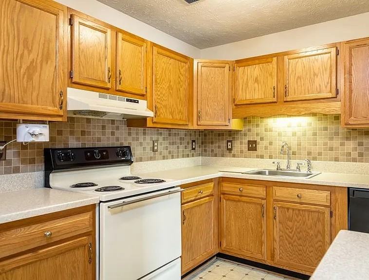 105 Hailey Ln #D8 - Photo 4 of 18