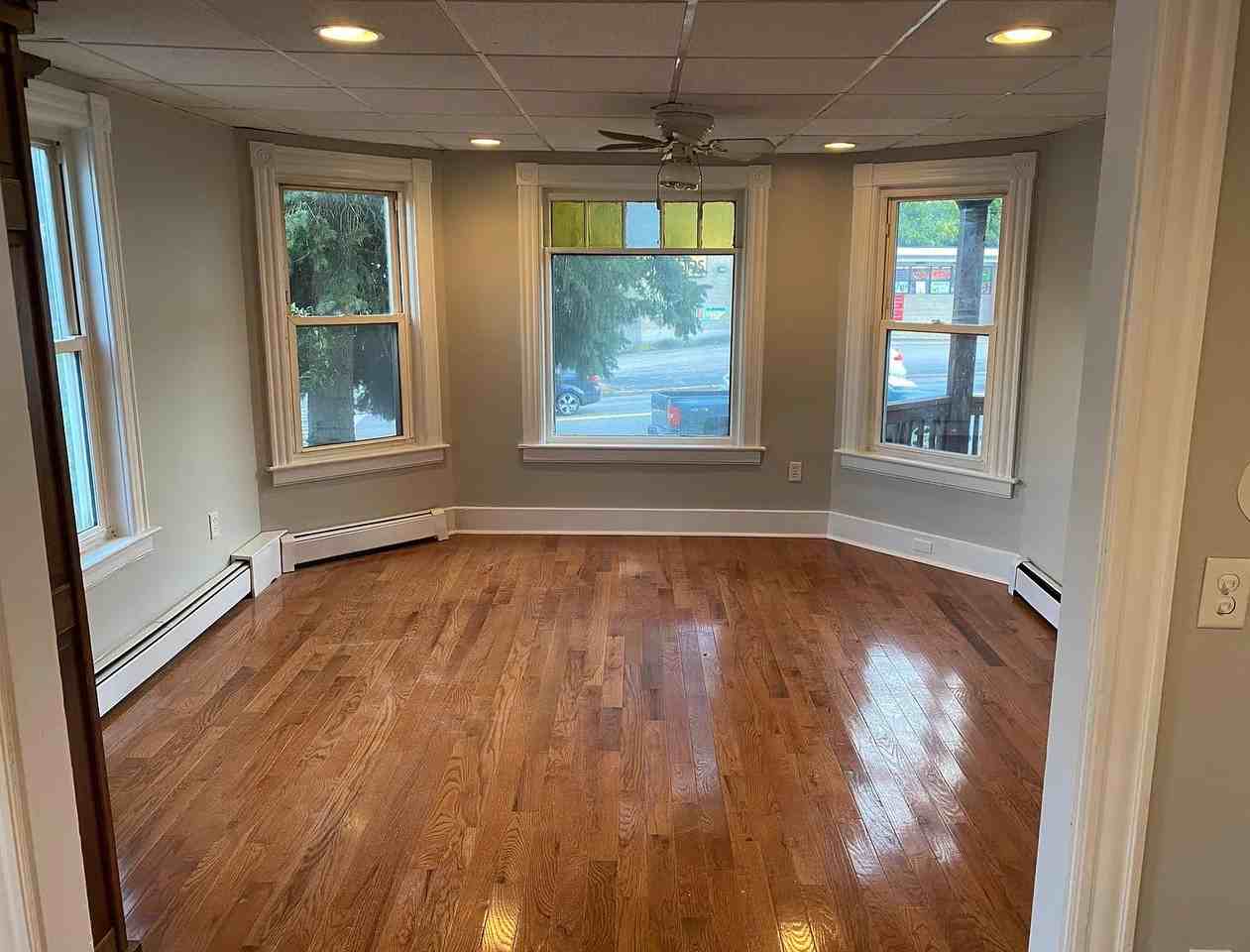 192 Stafford St #1 - Photo 6 of 11