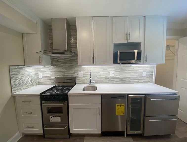 1133 N Randolph St #100 - Photo 3 of 9