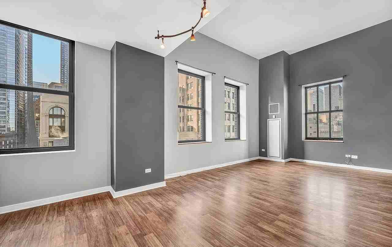 5 N Wabash Ave #1706 - Photo 4 of 12