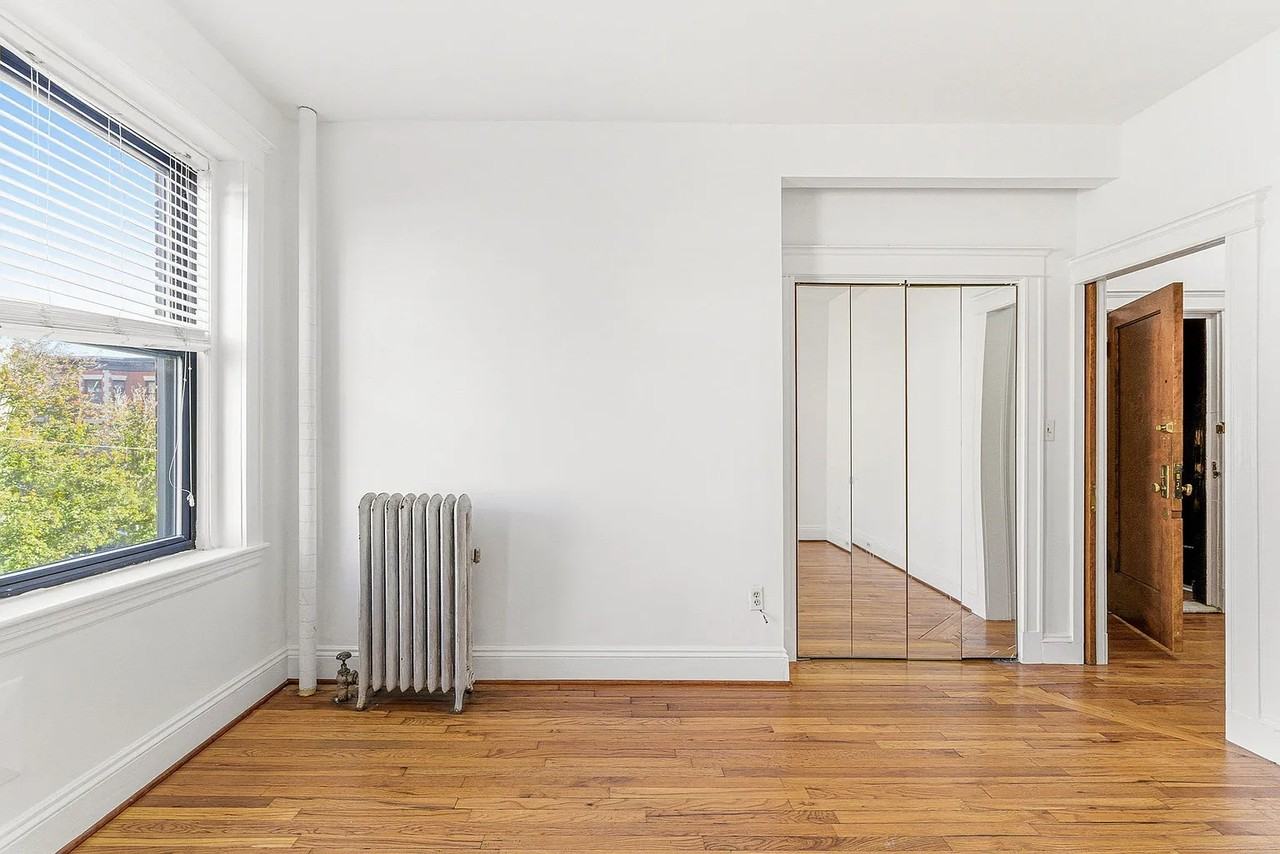 39 Glenville Ave #11 - Photo 5 of 12