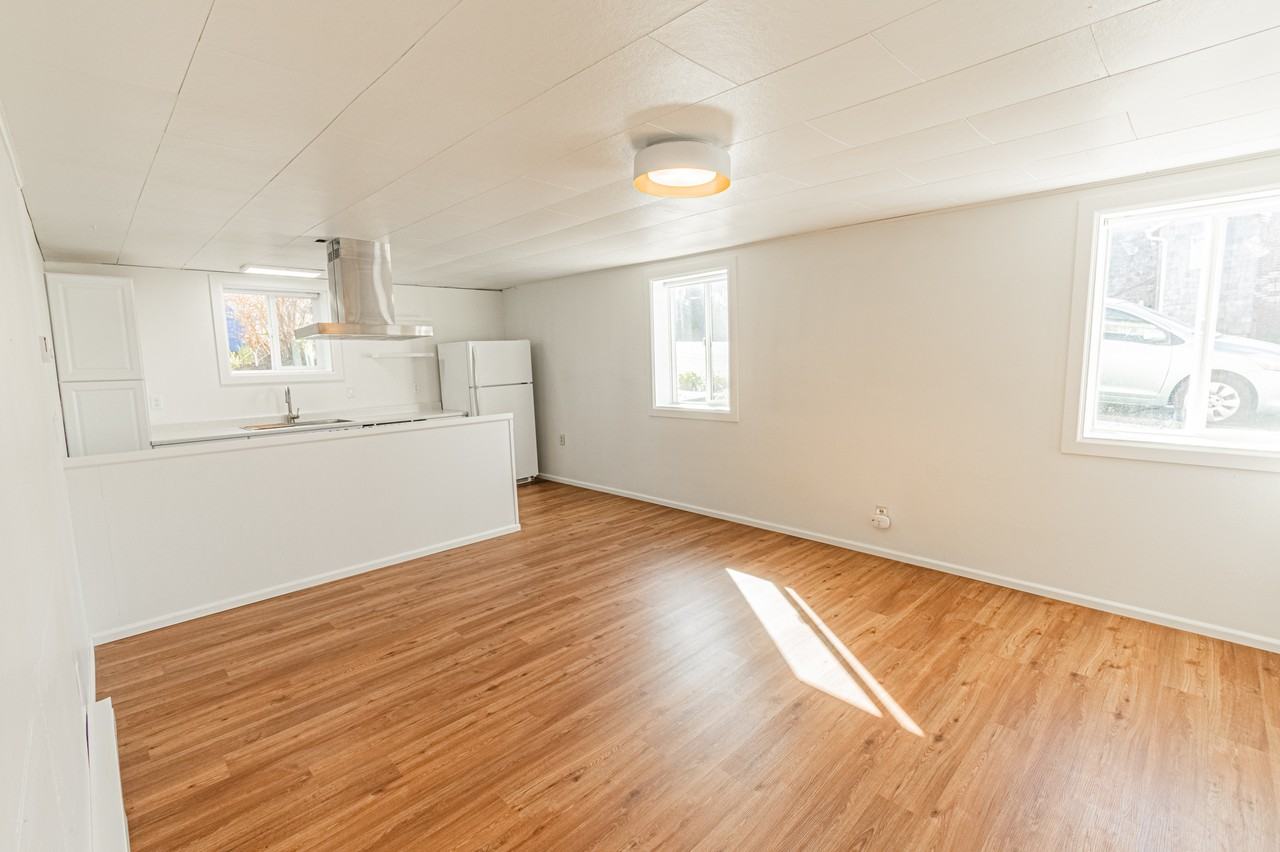 537 Sw 32nd St - Photo 6 of 13