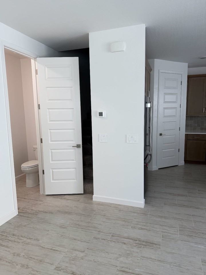9837 S 12th St - Photo 6 of 20
