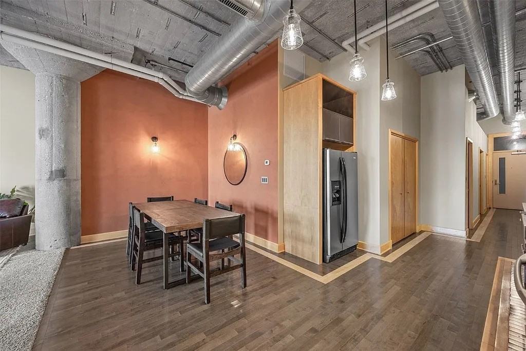 900 2nd St Se #204 - Photo 4 of 16