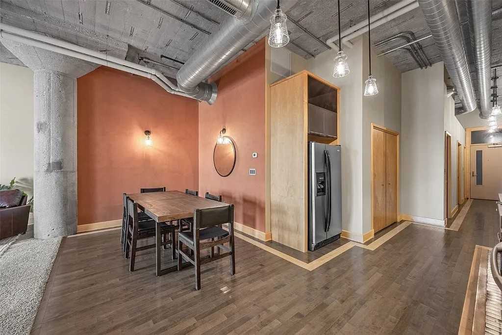 900 2nd St Se #204 - Photo 5 of 16