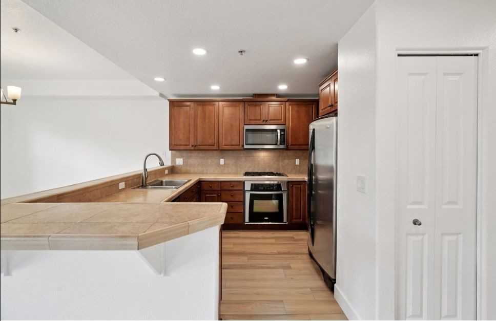6299 Ne Carillion Dr - Photo 6 of 11