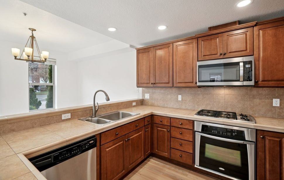 6299 Ne Carillion Dr - Photo 7 of 11