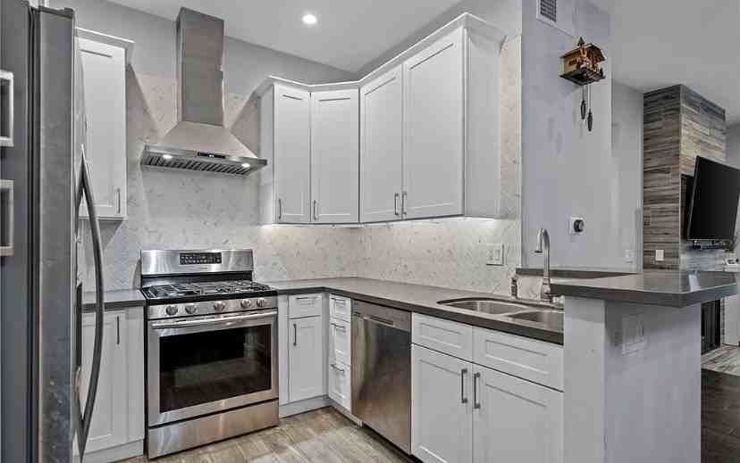13135 Sunnybrook Cir #102 - Photo 4 of 15