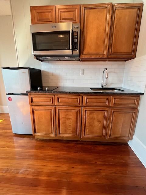 868 Beacon St #15 - Photo 3 of 6