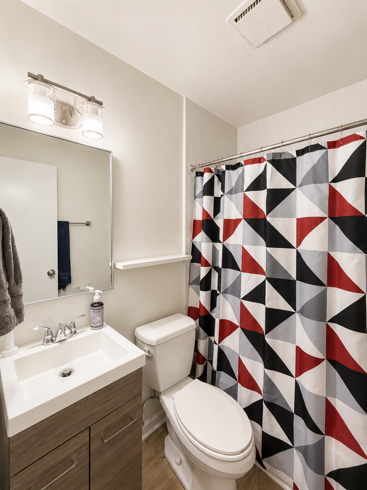 116 Buena Vista Ave #B - Photo 6 of 18
