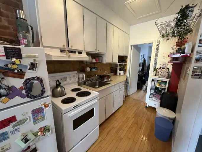 948 Rue Cherrier #A - Photo 6 of 8