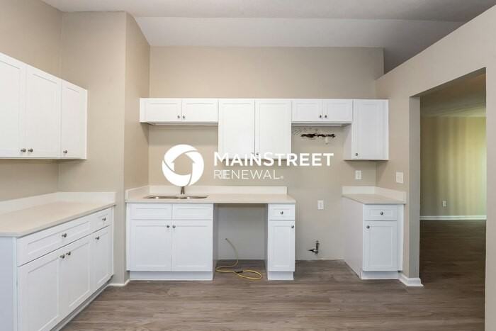 6265 Leverett Dr - Photo 4 of 16
