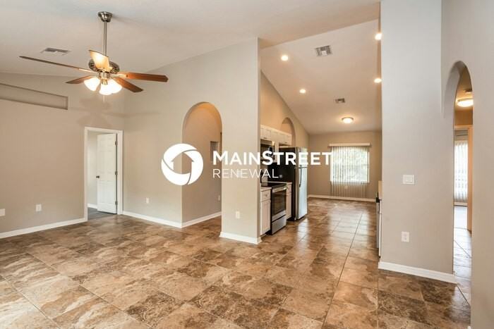 1383 Eppinger Dr - Photo 3 of 16