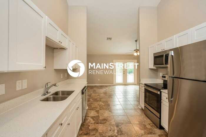1383 Eppinger Dr - Photo 7 of 16