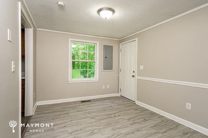 1404 Waterloo Dr - Photo 6 of 15