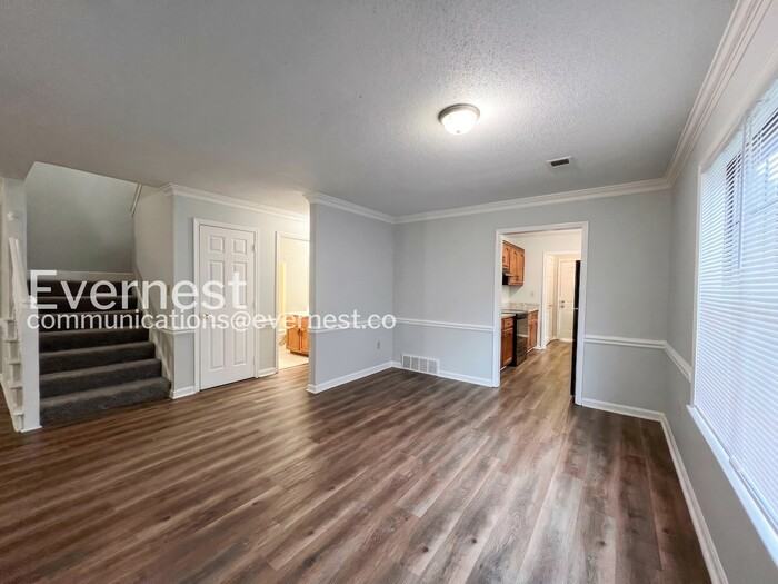 3285 Edenshire Ln - Photo 4 of 28