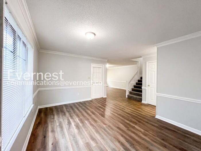 3285 Edenshire Ln - Photo 6 of 28