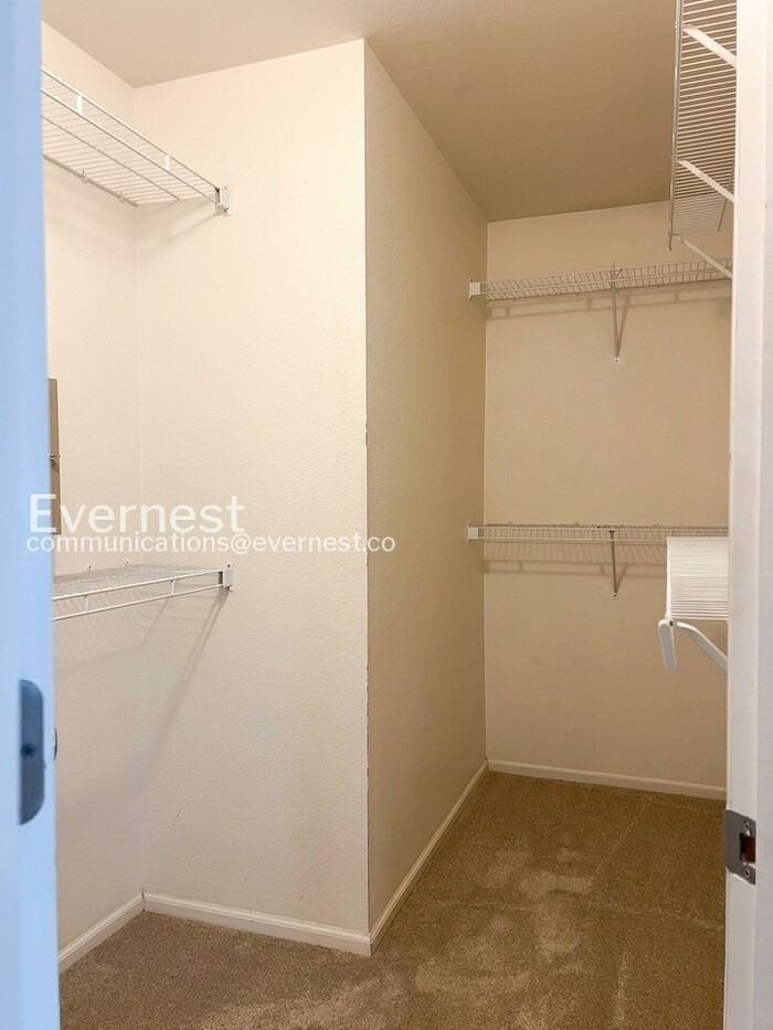 8215 Silver Glen Dr - Photo 7 of 19