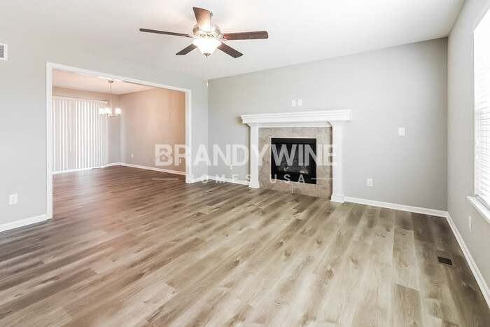 612 Winter Dr - Photo 5 of 32