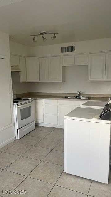 350 E Desert Inn Rd #B103 - Photo 4 of 25