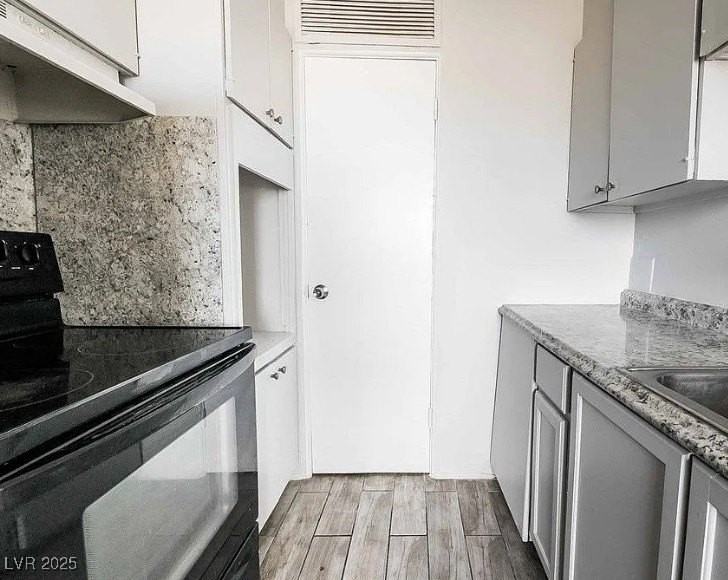 239 W Cleveland Ave #1 - Photo 5 of 12