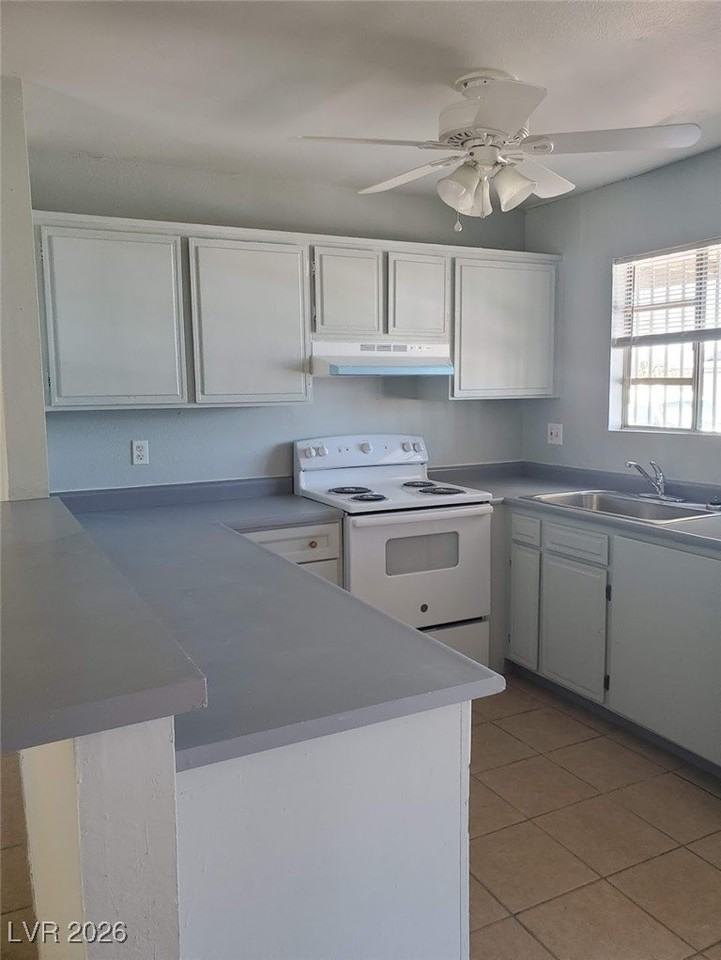 5390 Swenson St #27 - Photo 4 of 17