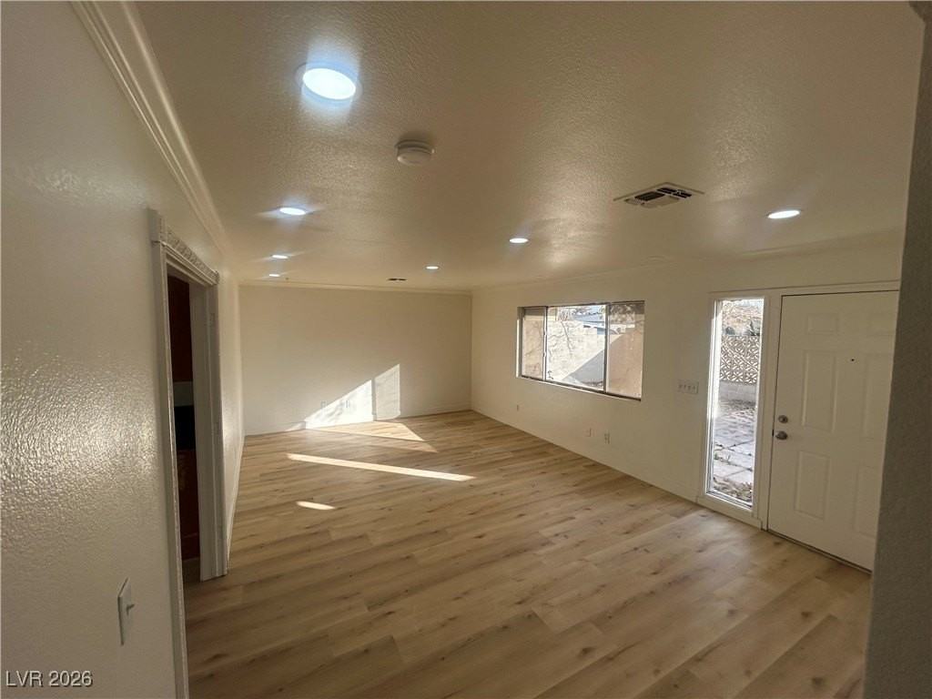 5900 Fawn Ave - Photo 6 of 34