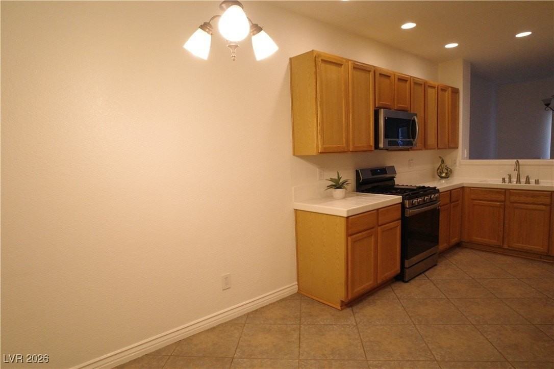 7450 S Eastern Ave #1045 - Photo 4 of 22