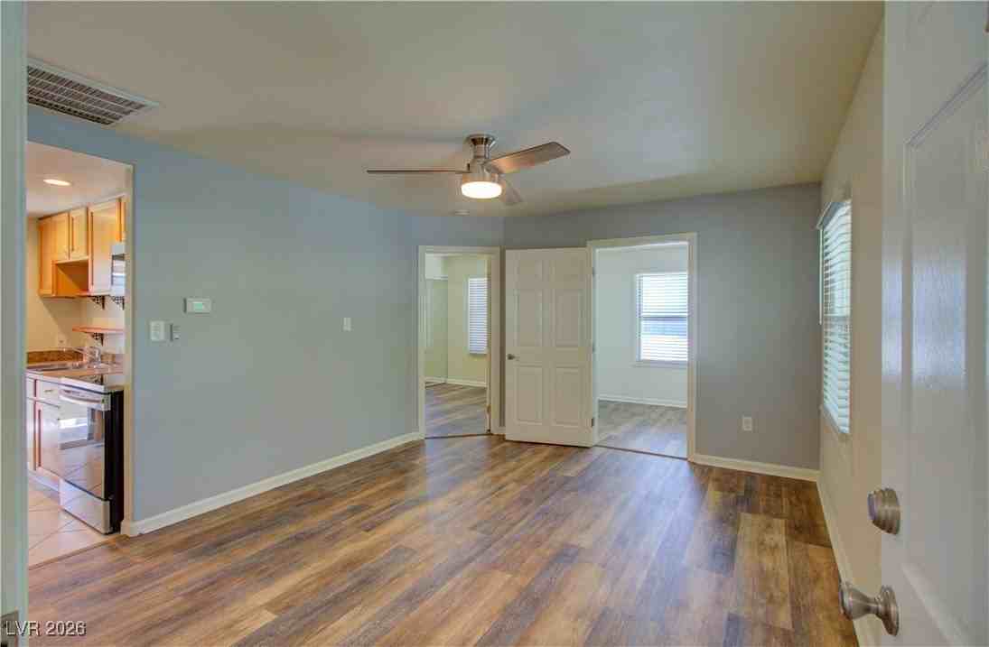 628 Avenue B #A - Photo 4 of 14