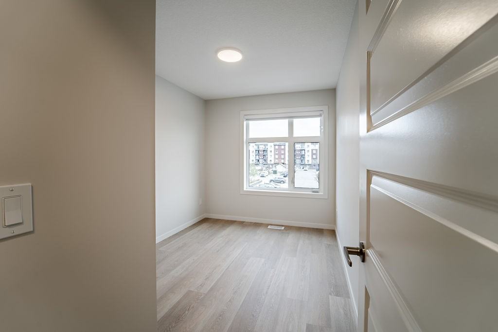 SF168 | 1 MONTH FREE – 3 Bed, 2.5 Bath Condo – Mahogany, Calgary | Available Immediately - Photo 7 of 34