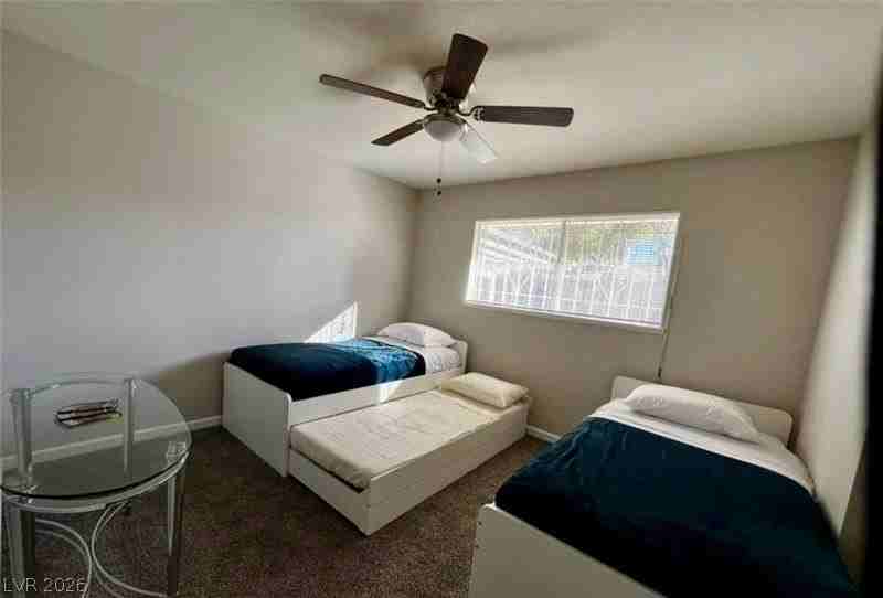 6401 Evergreen Ave - Photo 4 of 9