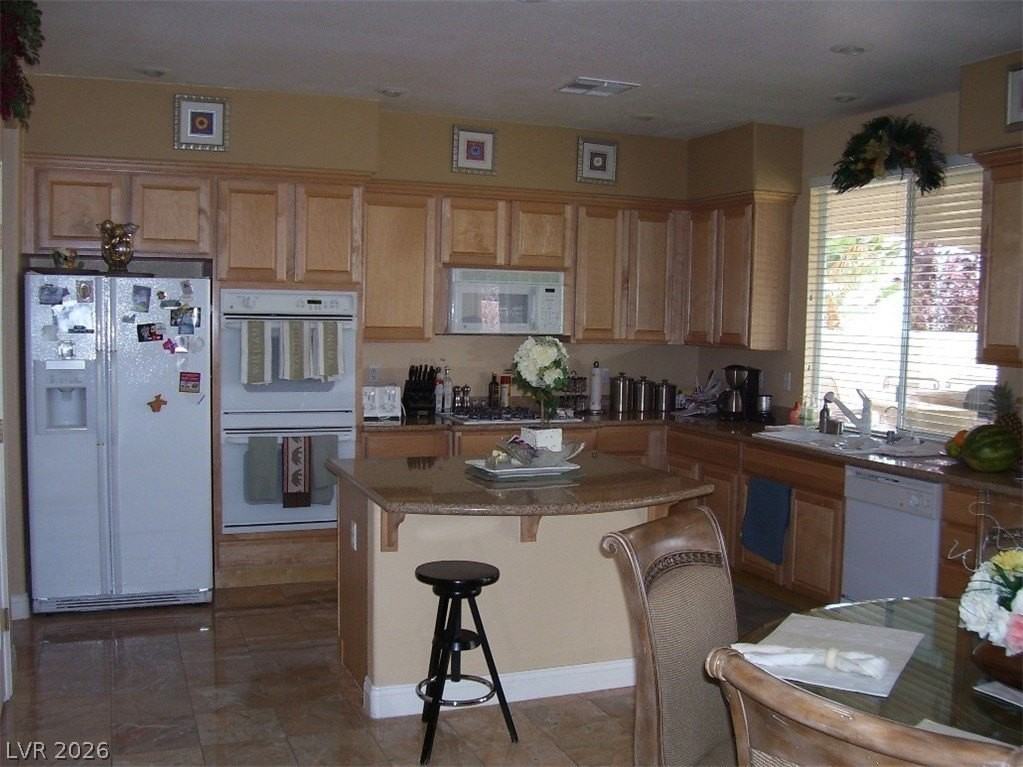 3316 Lacebark Pine St - Photo 4 of 30