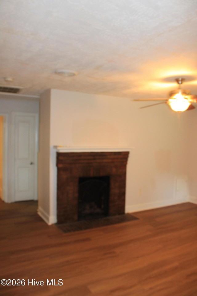 2355 Devere St - Photo 7 of 30