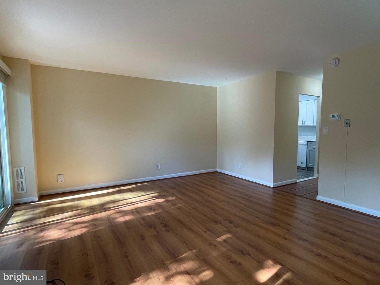 817 Delaware Ave Sw - Photo 6 of 26