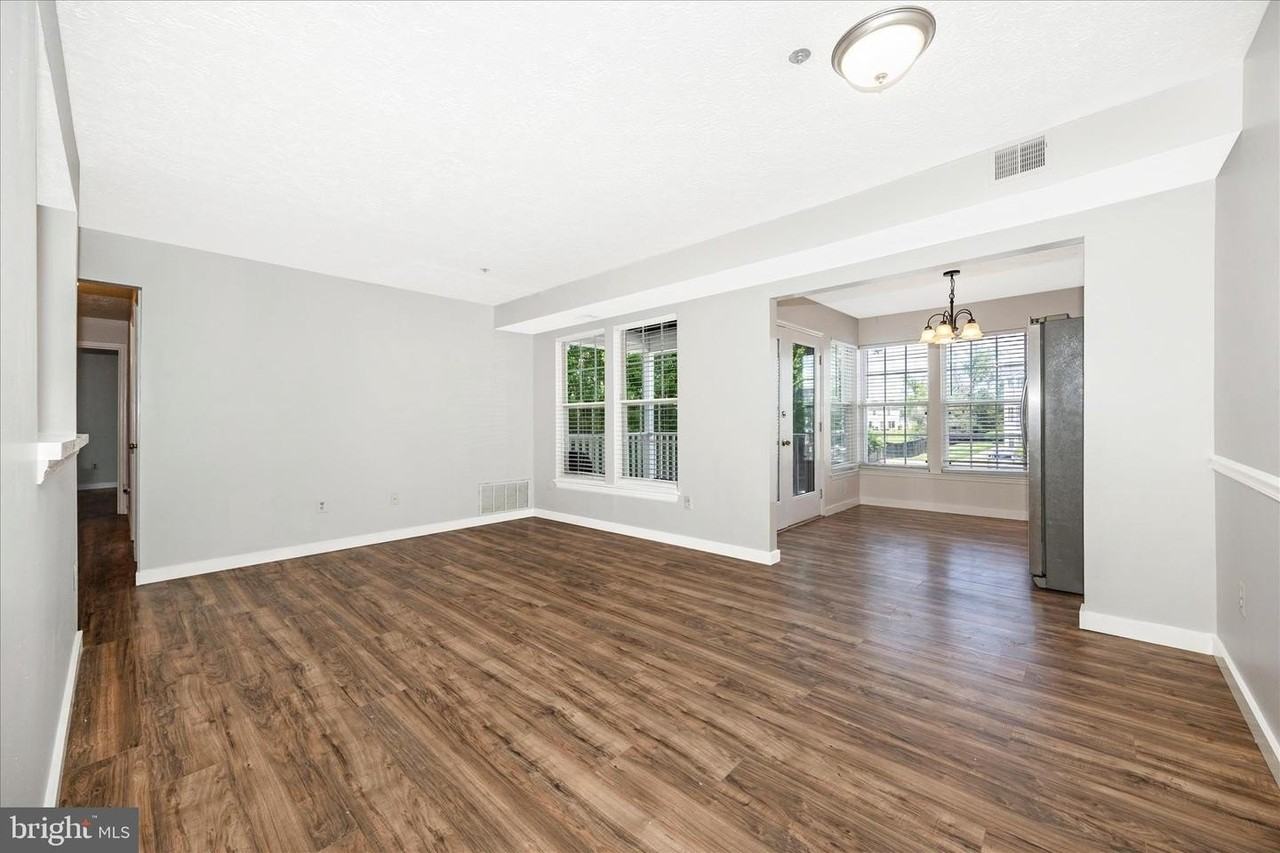 615 Himes Ave - Photo 5 of 50